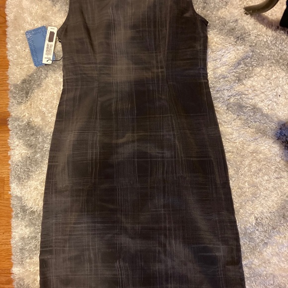 NWT - simply Vera Vera wang dress. See size chart last picture - Picture 8 of 12